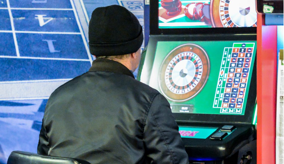 High losses on FOBTs continue at low stakes
